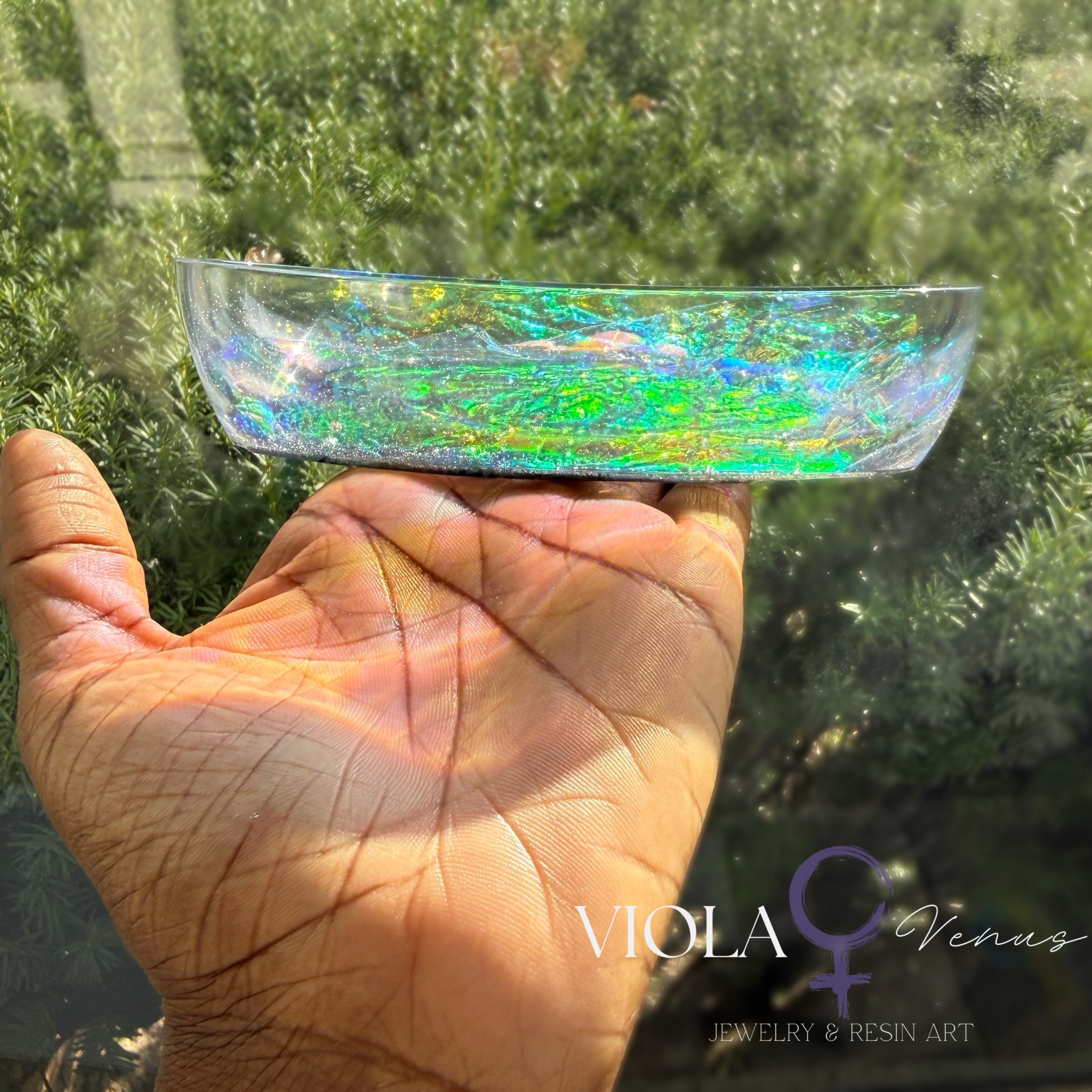 Luminous Aura – Iridescent Resin Bowl