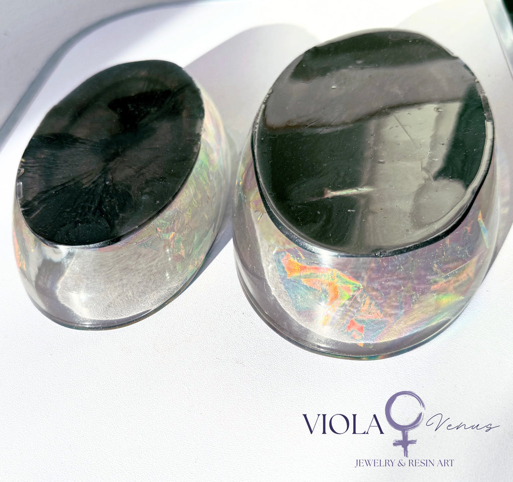 Luminous Aura – Iridescent Resin Bowl